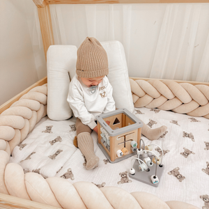 Cubo educativo Montessori de madera - bucle motor