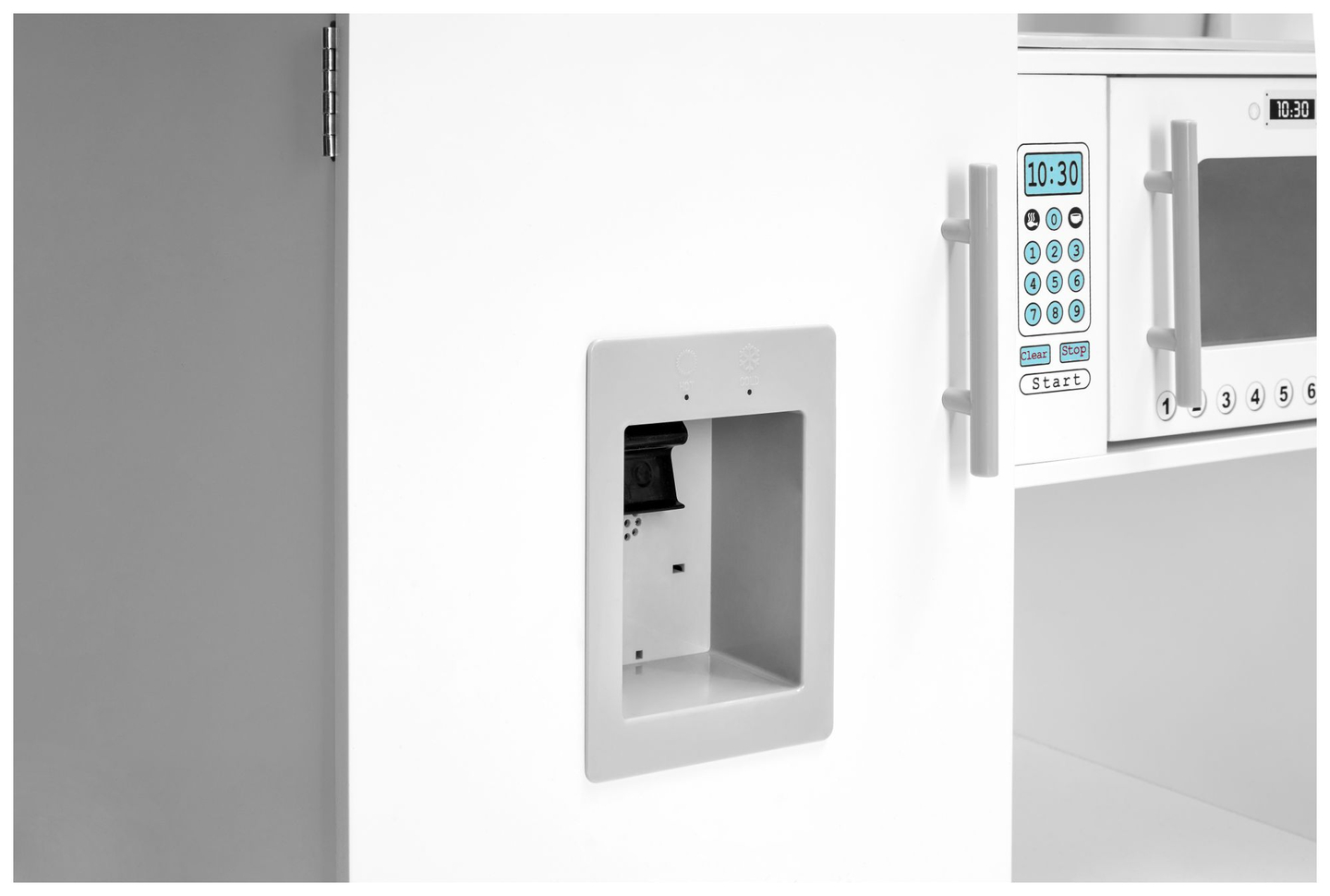 Cocina esquinera de madera XXXL con frigorífico, horno, lavadora, delantal y accesorios.