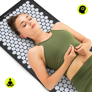 Esterilla de acupresión grande con almohada y funda - 130 cm HyperMotion blanco y negro