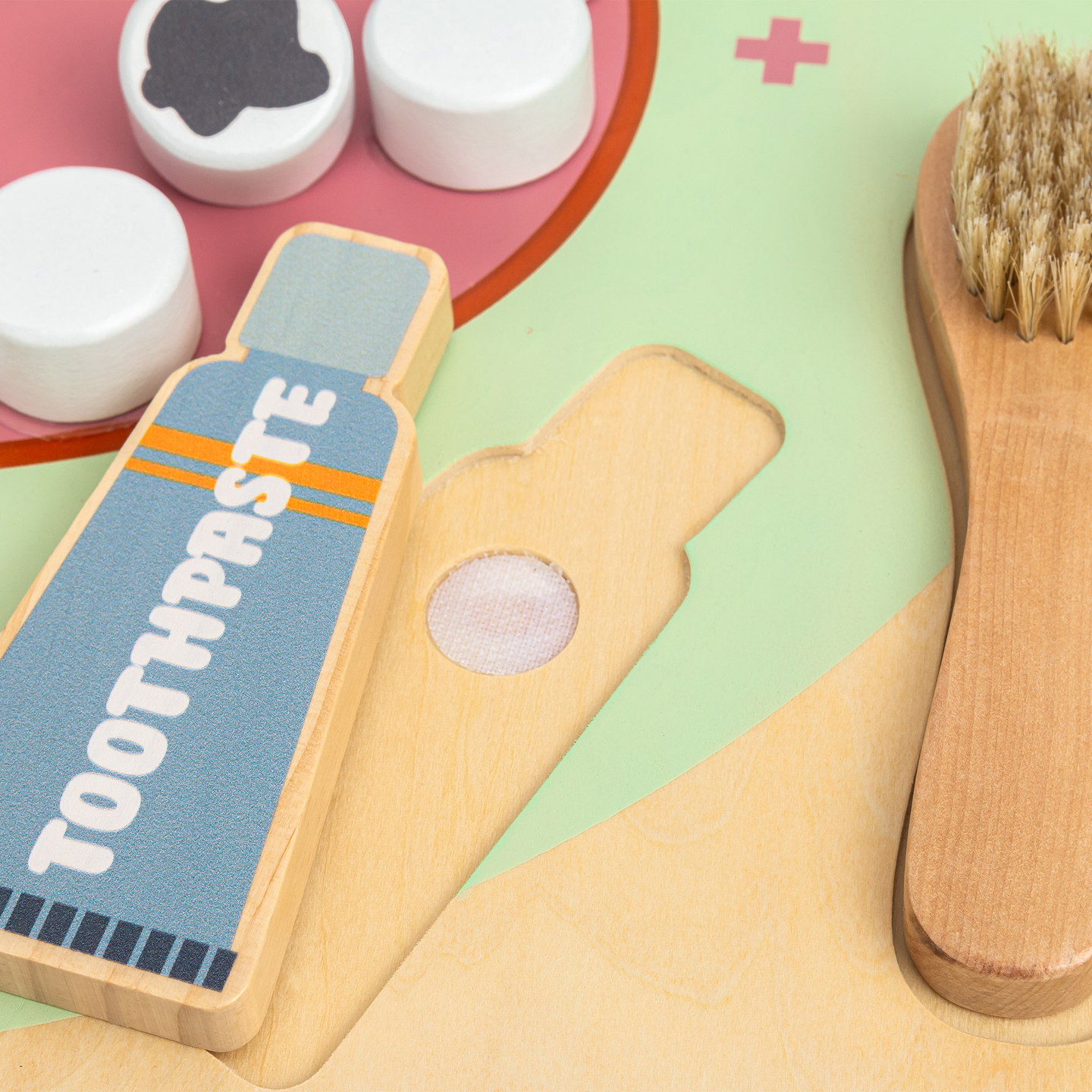 Tablero educativo Montessori de madera Pequeño Dentista: cepillo de dientes, pasta, dientes extraíbles, espejo, comida, sabores de aprendizaje