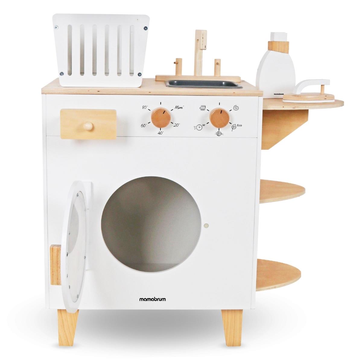 Lavadora de madera con plancha, cesta y detergente líquido