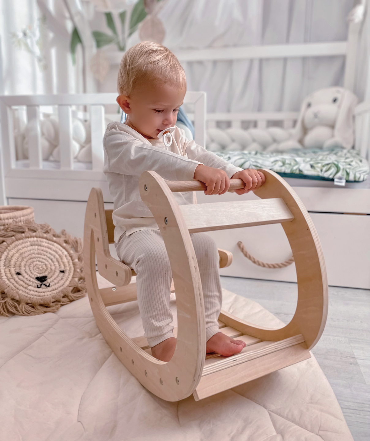 Mecedora de madera Montessori - parque infantil - madera natural - a partir de 12 meses.
