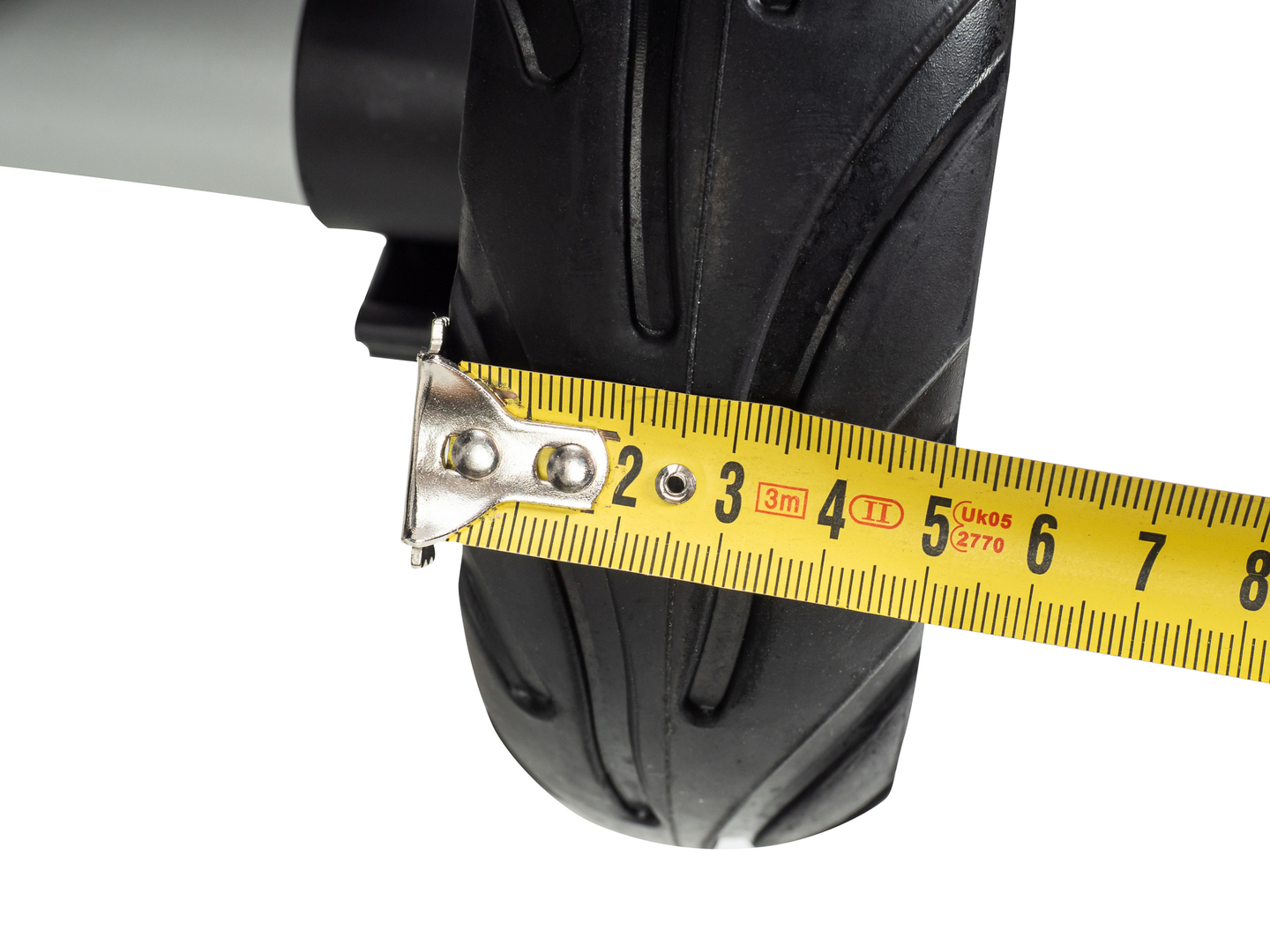 Triciclo HyperMotion TOBI VECTOR: ruedas infladas permanentemente + empujador. De color negro.