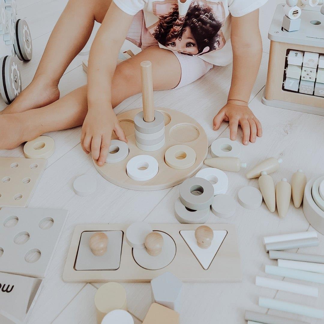 Caja educativa Montessori para niños pequeños - 6 juguetes