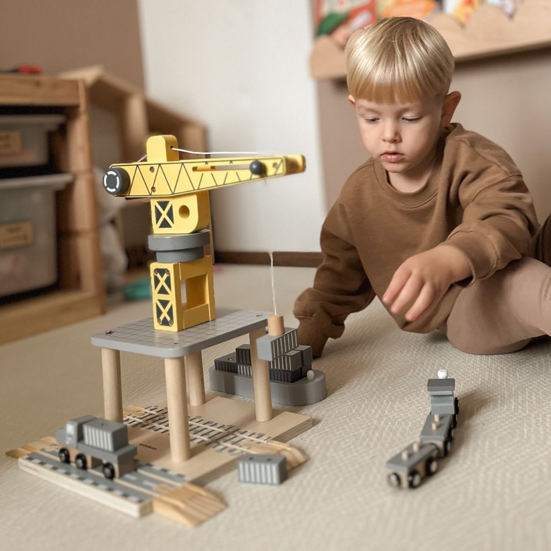 Grúa portuaria móvil con cabrestante magnético y accesorios - set de madera