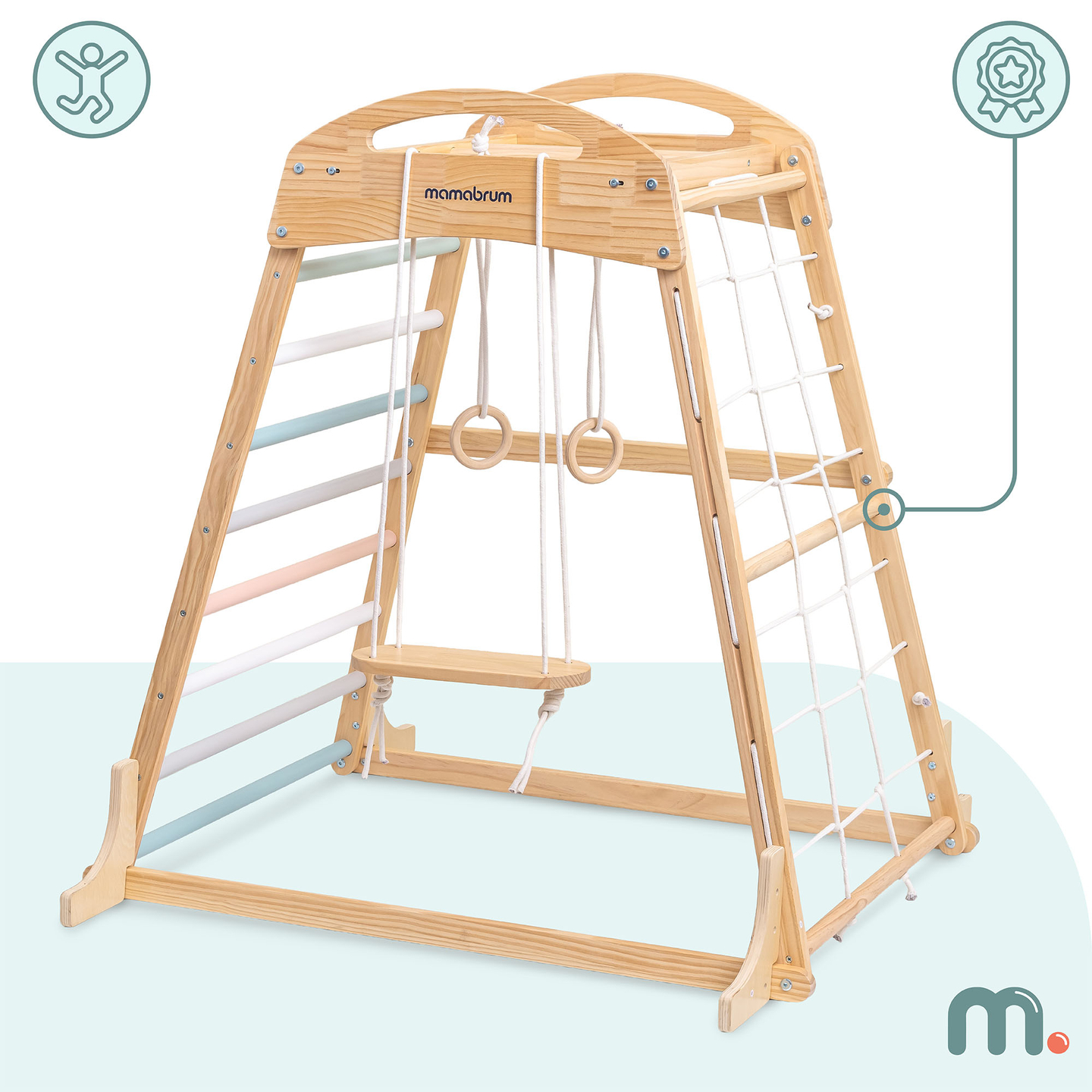 Parque infantil interior de madera con columpio, anillos de gimnasia y red de escalada.