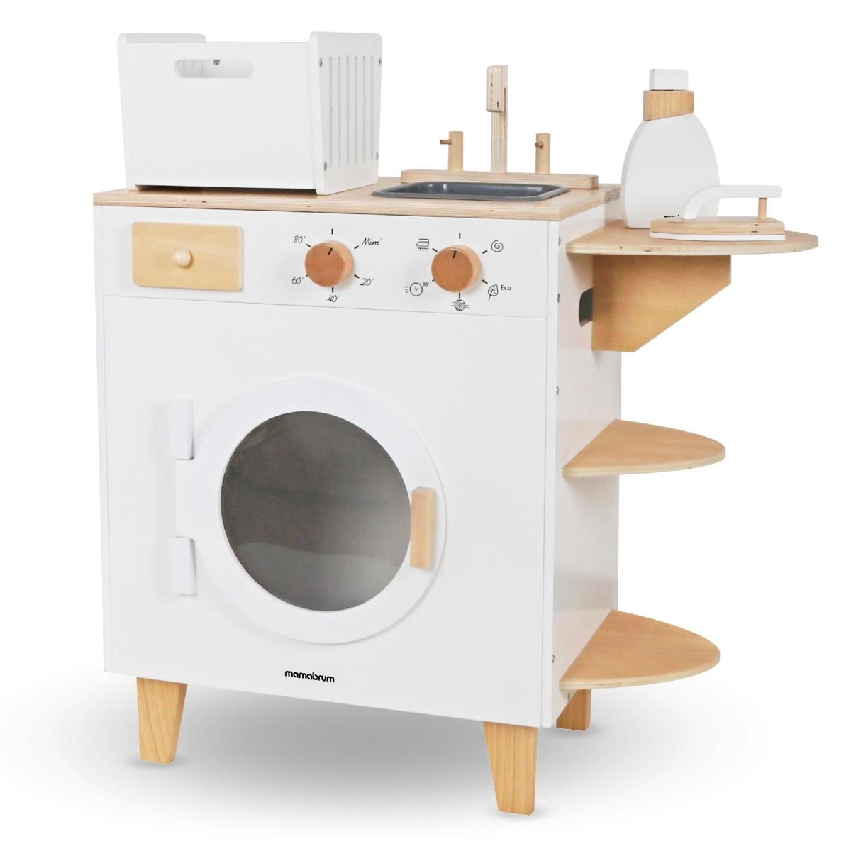 Lavadora de madera con plancha, cesta y detergente líquido