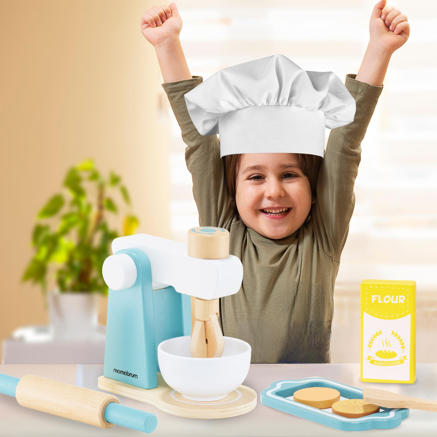 Batidora de madera con accesorios.