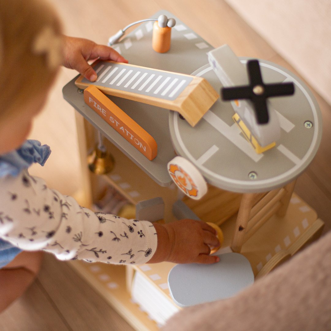 Parque de bomberos de madera con accesorios, parque de bomberos