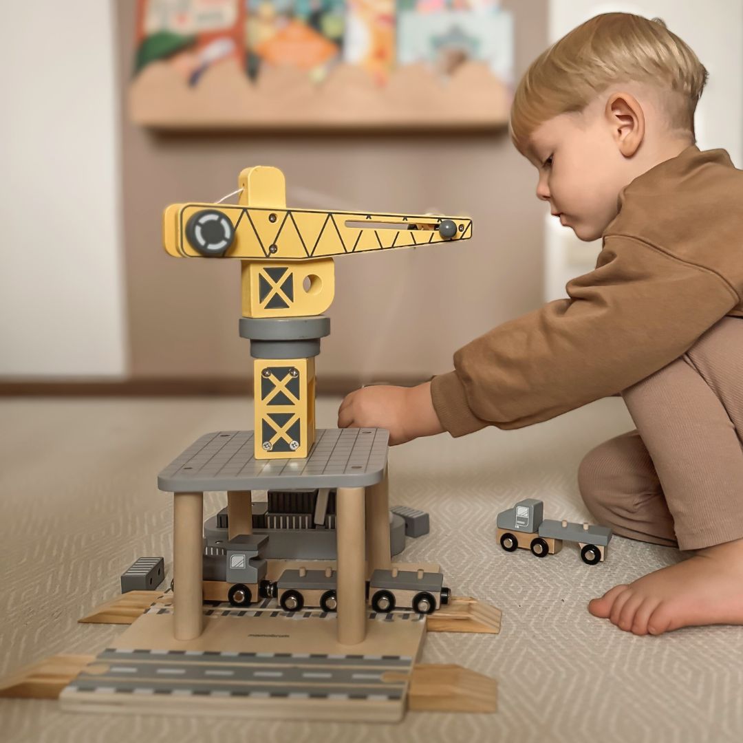 Grúa portuaria móvil con cabrestante magnético y accesorios - set de madera