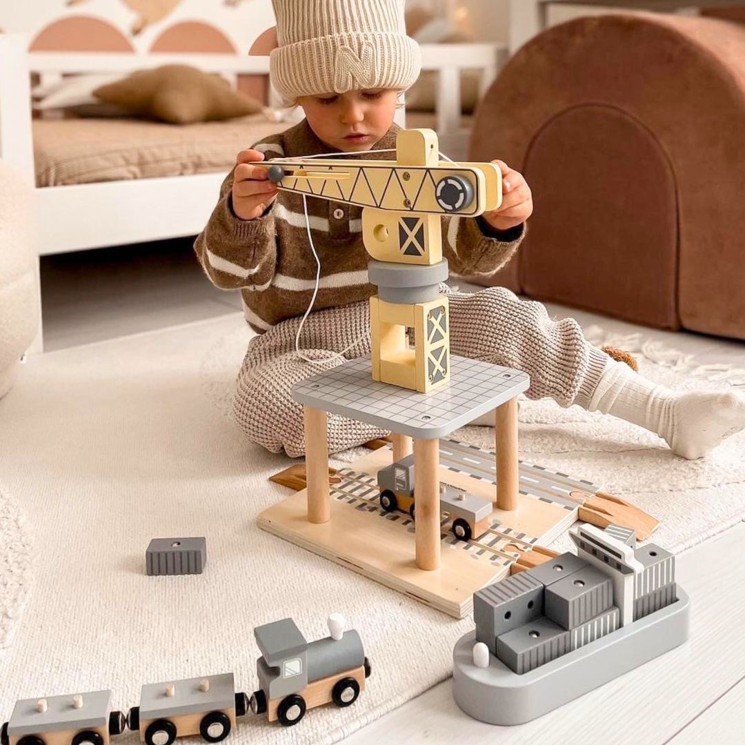 Grúa portuaria móvil con cabrestante magnético y accesorios - set de madera