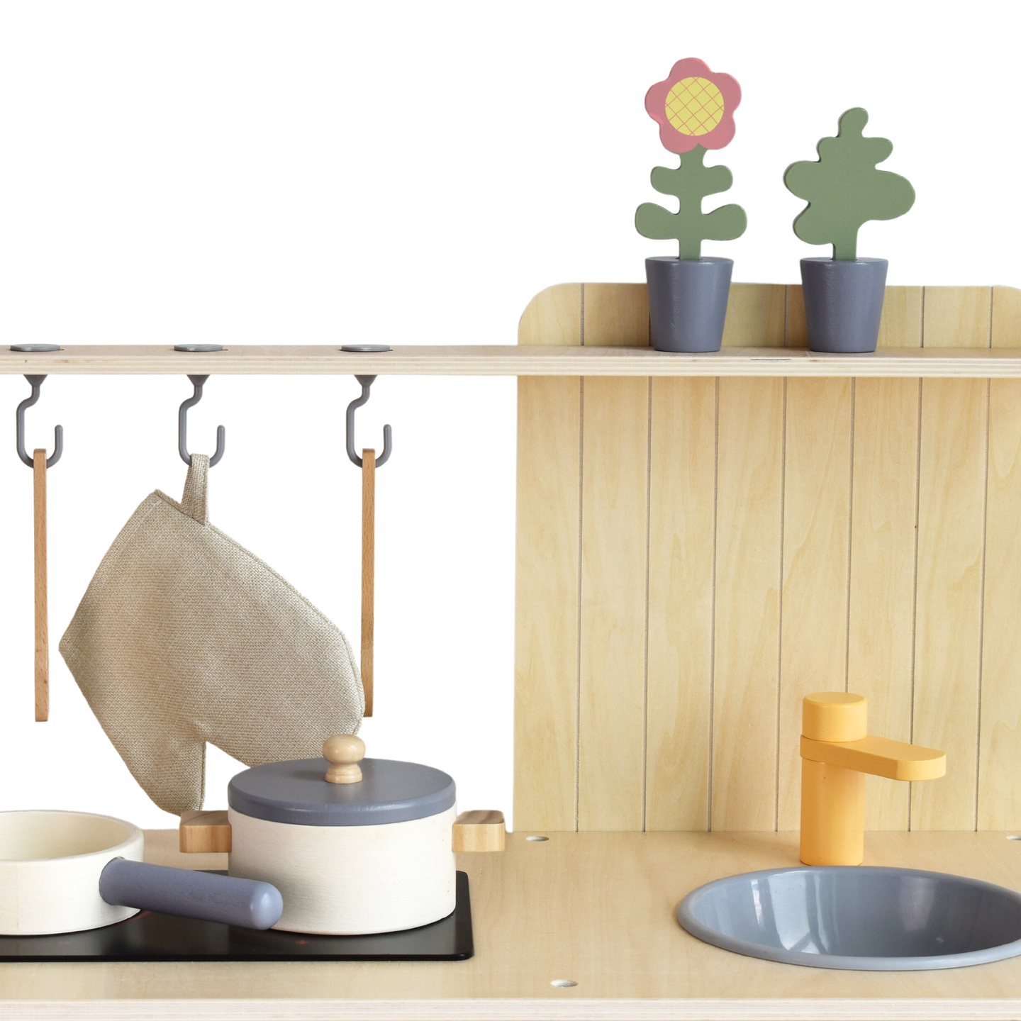 Cocina de jardín de madera con accesorios - boho natural