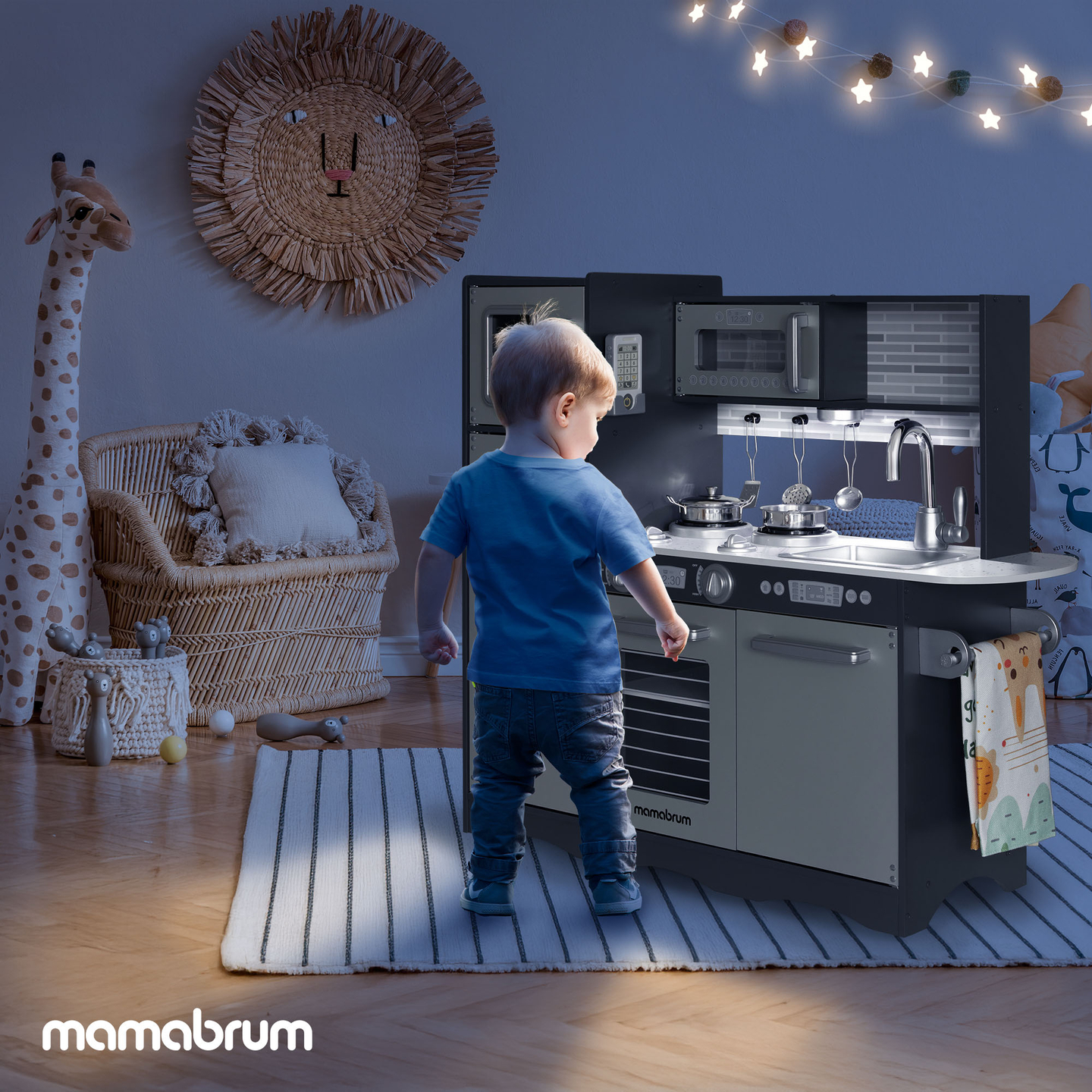 Cocina XXL de madera con iluminación LED, delantal y accesorios.