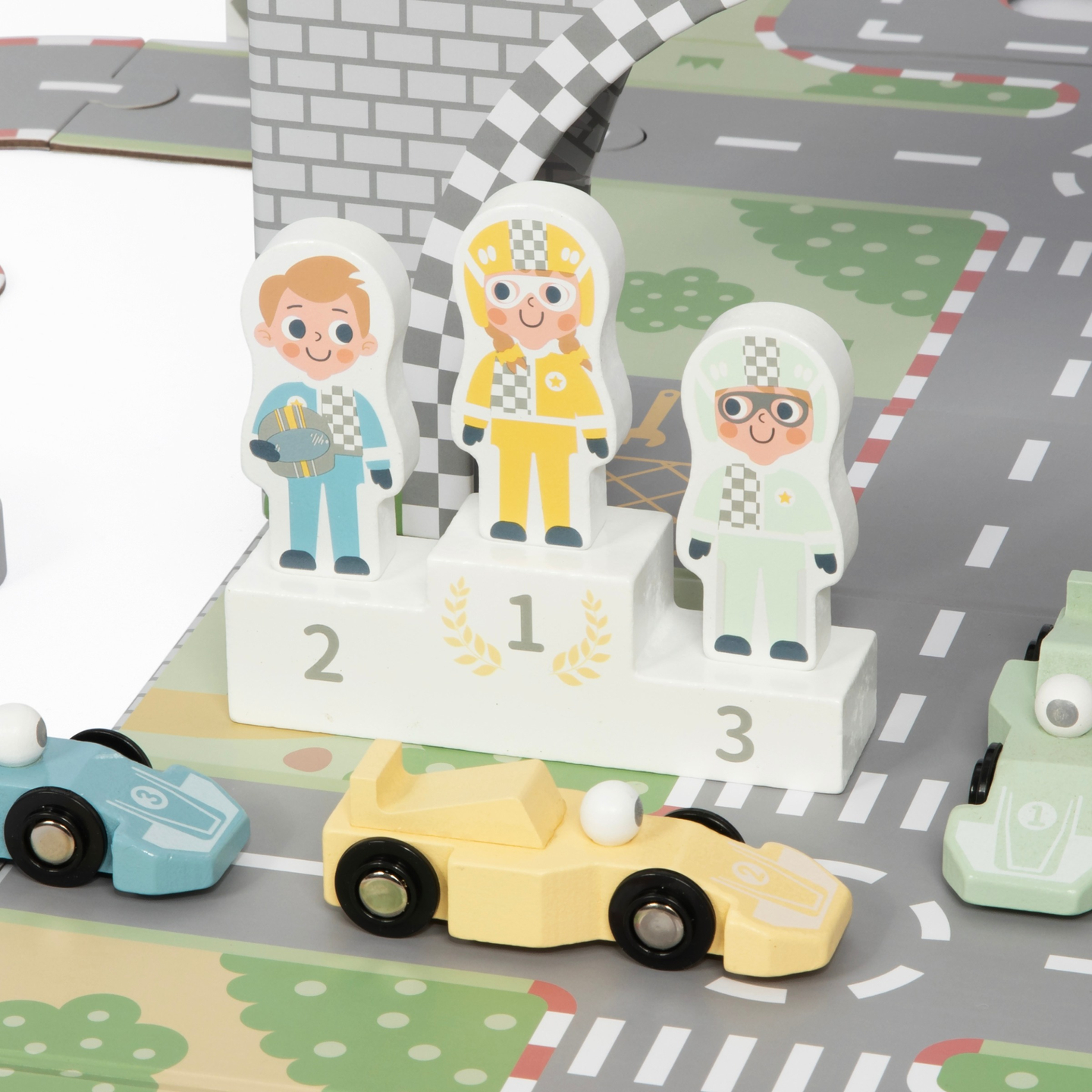 Maleta magnética con pista de carreras, vehículos de madera y accesorios de carretera